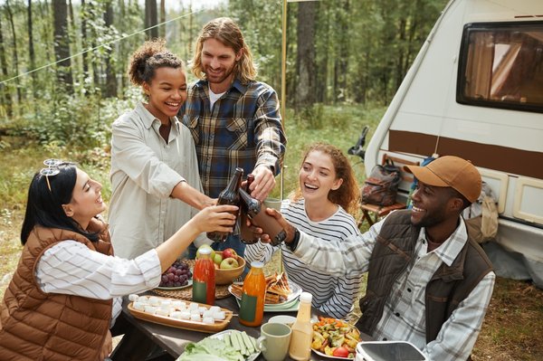 Quelles Sont les Options de Restauration dans les Campings Nature & Résidence Loisirs ?